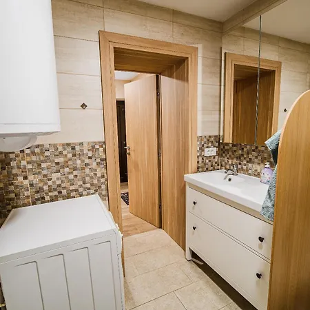 Lela With Sauna Apartment *