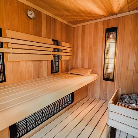 Daire Lela With Sauna