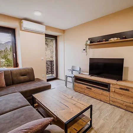 Lela With Sauna Apartment