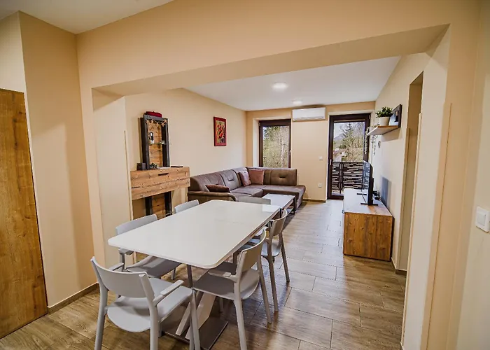 Apartma Lela With Sauna